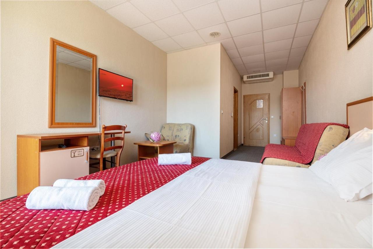 Hotel Luna Neum Esterno foto